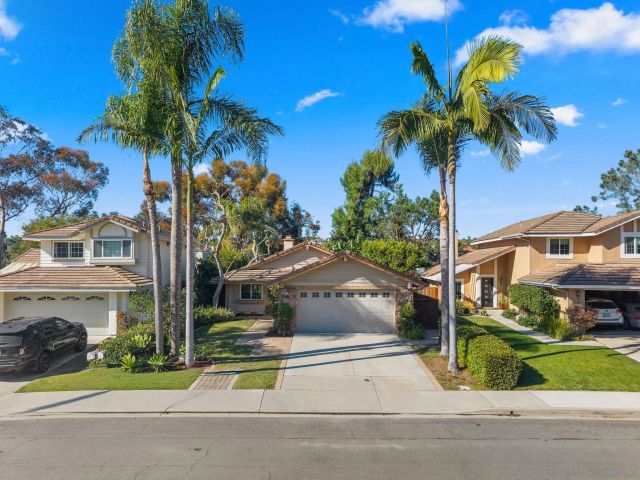 7941 Calle Madrid, Carlsbad, CA 92009