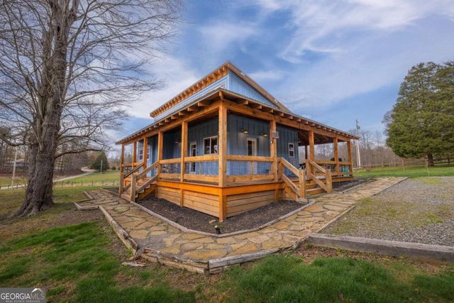 33 Harris Lane, Blue Ridge, GA 30513