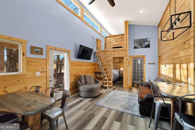 33 Harris Lane, Blue Ridge, GA 30513