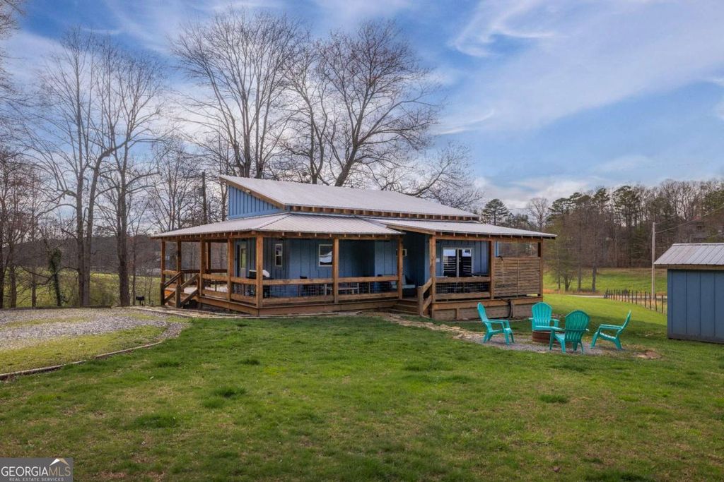 33 Harris Lane, Blue Ridge, GA 30513