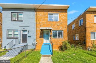 206 53RD ST NE, Washington, DC 20019