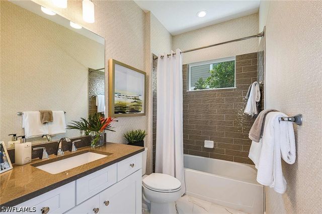 2996 Heritage Pines DR, Fort Myers, FL 33905