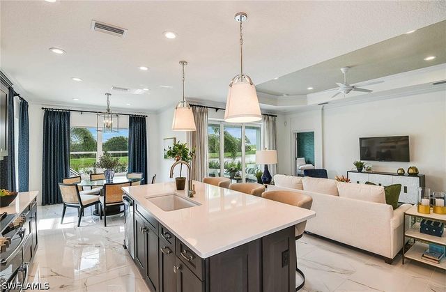 2996 Heritage Pines DR, Fort Myers, FL 33905