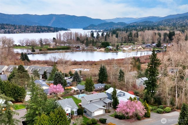 2406 Birch Street, Bellingham, WA 98229