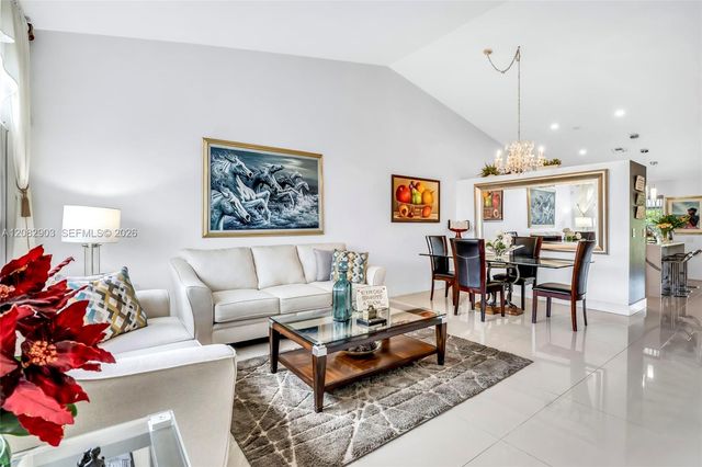 354 SW 183rd Way, Pembroke Pines, FL 33029