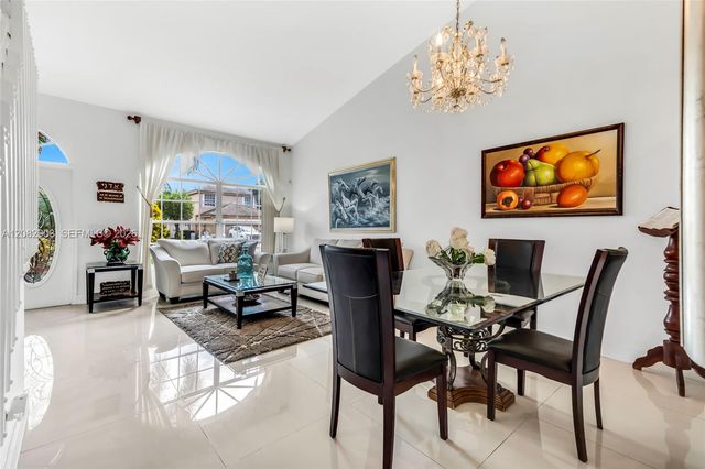 354 SW 183rd Way, Pembroke Pines, FL 33029