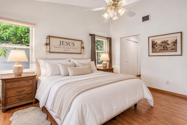 354 SW 183rd Way, Pembroke Pines, FL 33029