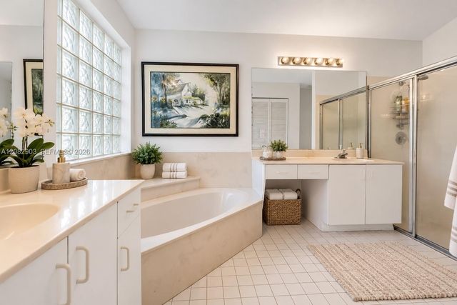 354 SW 183rd Way, Pembroke Pines, FL 33029