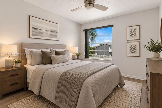 354 SW 183rd Way, Pembroke Pines, FL 33029