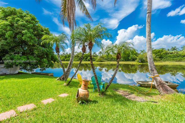 354 SW 183rd Way, Pembroke Pines, FL 33029