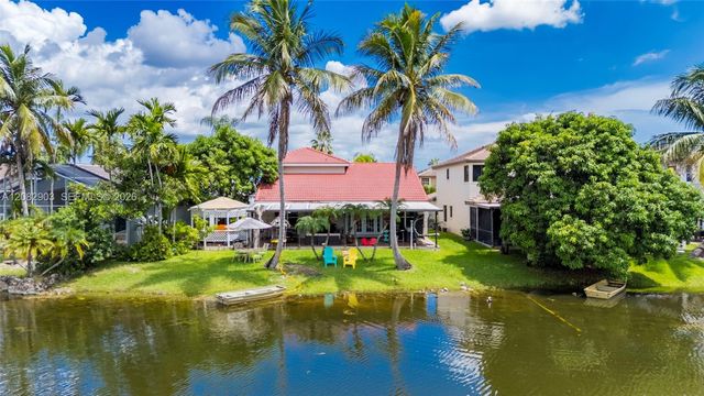 354 SW 183rd Way, Pembroke Pines, FL 33029