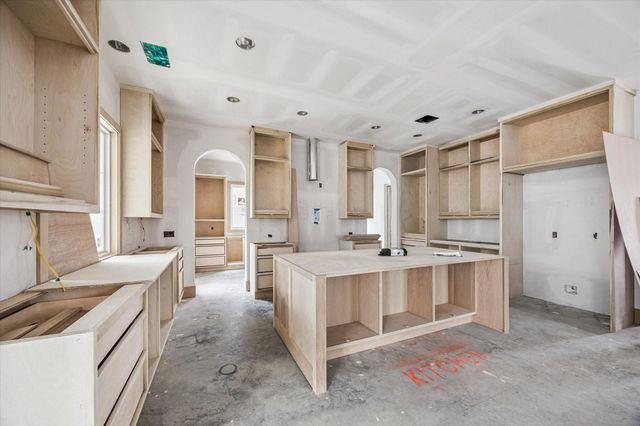 1438 Wakefield Drive, Houston, TX 77018