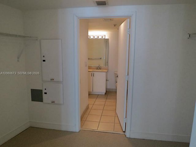 1750 N BAYSHORE DR 2909, Miami, FL 33132