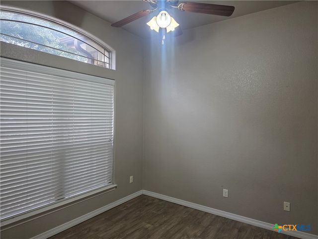 7026 Chimney Hill Drive, Nolanville, TX 76559