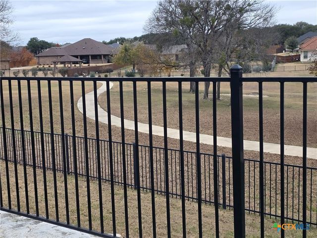 7026 Chimney Hill Drive, Nolanville, TX 76559