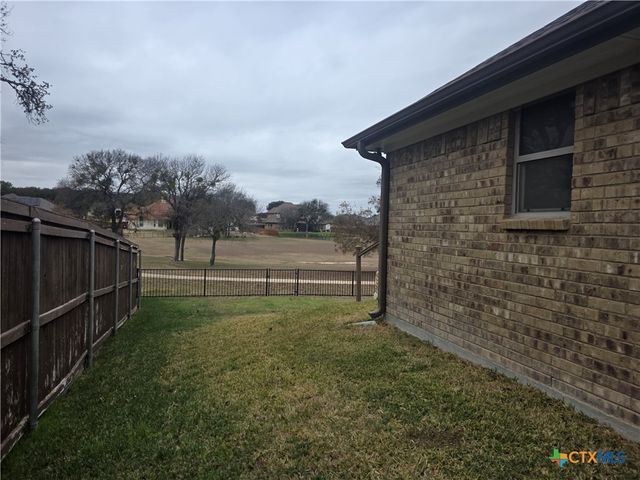 7026 Chimney Hill Drive, Nolanville, TX 76559