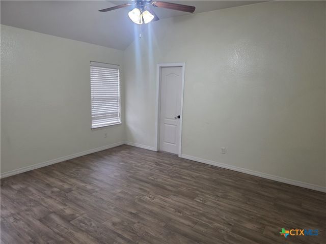 7026 Chimney Hill Drive, Nolanville, TX 76559