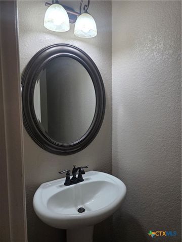 7026 Chimney Hill Drive, Nolanville, TX 76559