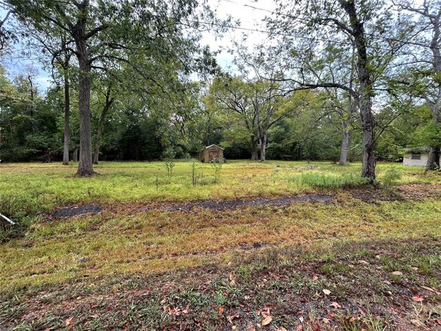 3510 N Winfree Street, Dayton, TX 77535