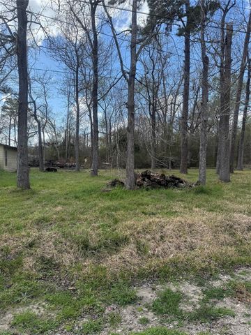 3510 N Winfree Street, Dayton, TX 77535