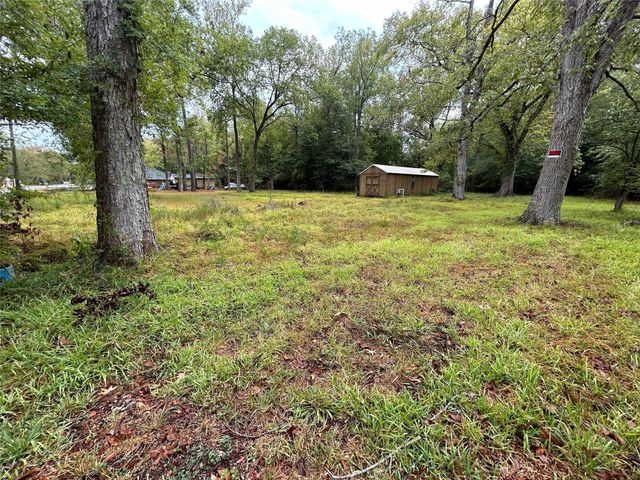 3510 N Winfree Street, Dayton, TX 77535