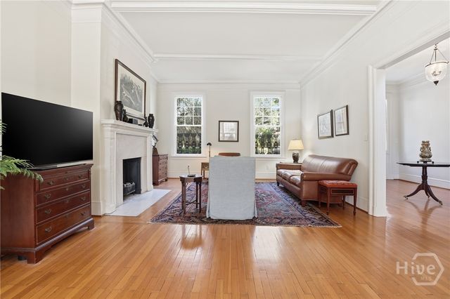 103 E 51st Street, Savannah, GA 31405