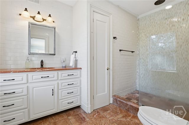 103 E 51st Street, Savannah, GA 31405