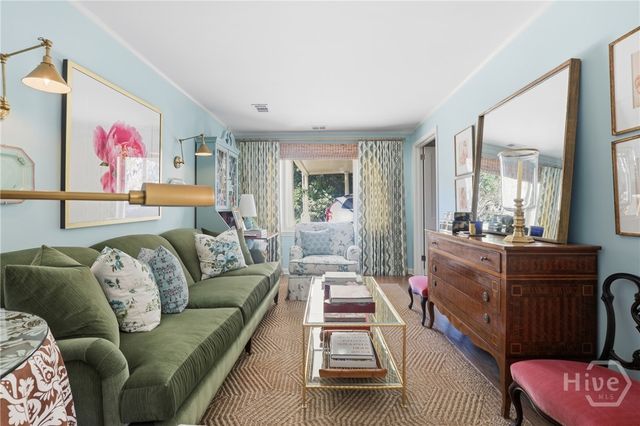 103 E 51st Street, Savannah, GA 31405