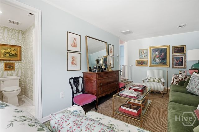 103 E 51st Street, Savannah, GA 31405