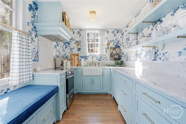 103 E 51st Street, Savannah, GA 31405