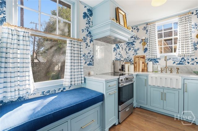 103 E 51st Street, Savannah, GA 31405