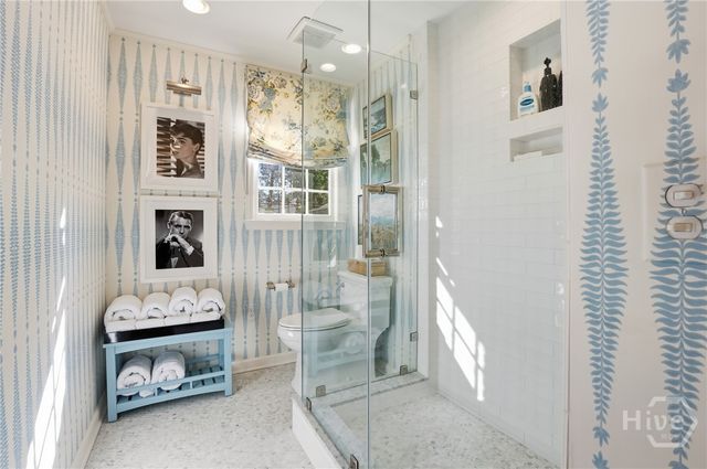 103 E 51st Street, Savannah, GA 31405