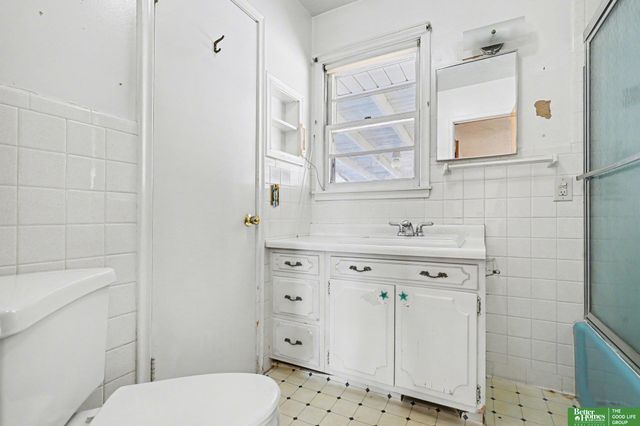 10406 Boyd Street, Omaha, NE 68134