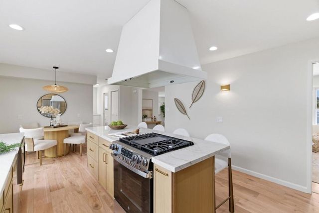 972 Emerald Way, San Jose, CA 95117