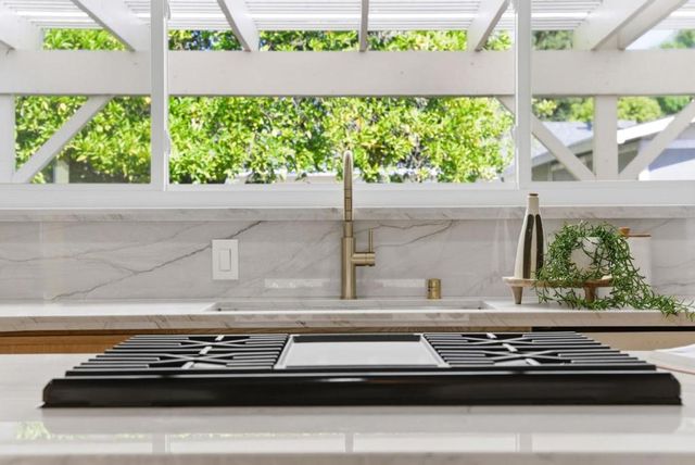 972 Emerald Way, San Jose, CA 95117