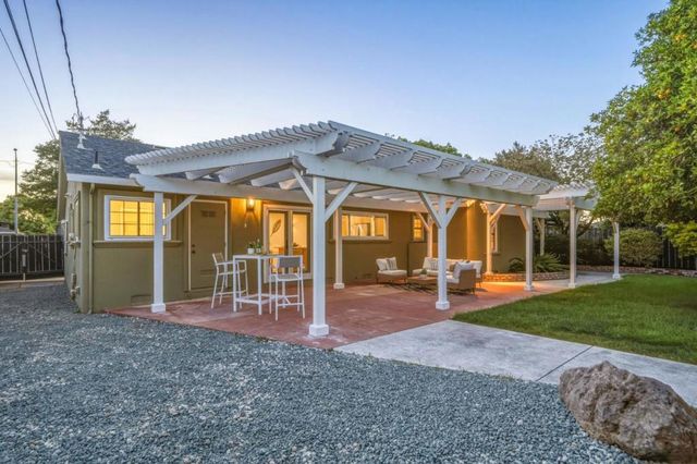 972 Emerald Way, San Jose, CA 95117