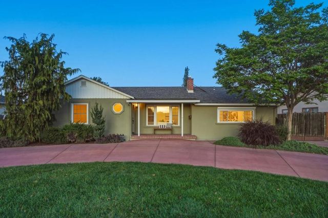 972 Emerald Way, San Jose, CA 95117