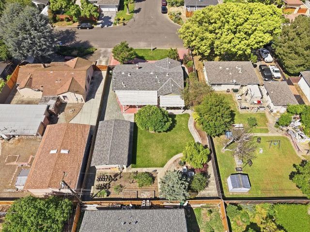 972 Emerald Way, San Jose, CA 95117