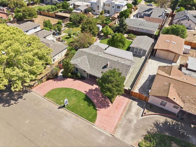 972 Emerald Way, San Jose, CA 95117