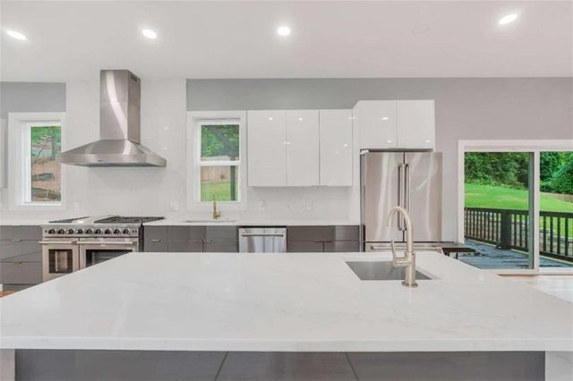 1192 Shore Drive, Atlanta, GA 30311