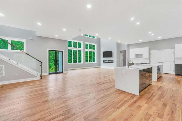 1192 Shore Drive, Atlanta, GA 30311