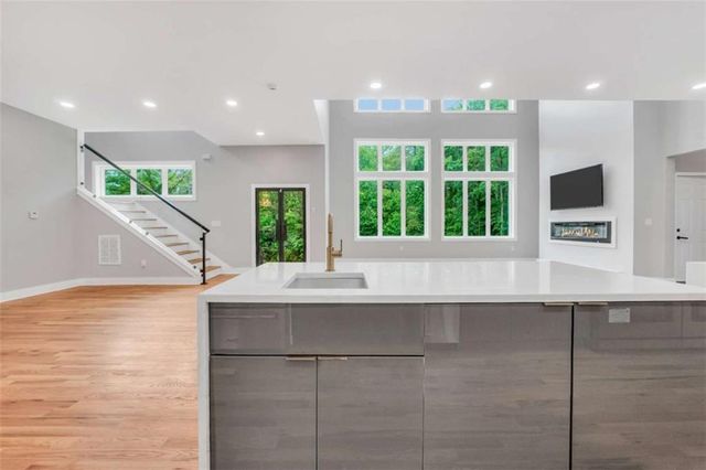 1192 Shore Drive, Atlanta, GA 30311