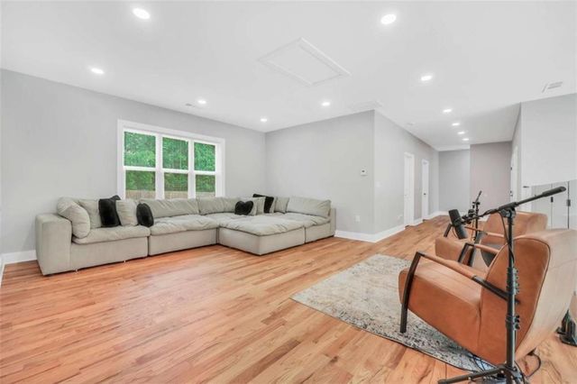 1192 Shore Drive, Atlanta, GA 30311