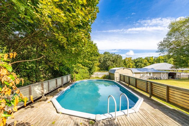 41 Oakwood Lane, Columbia, CT 06237