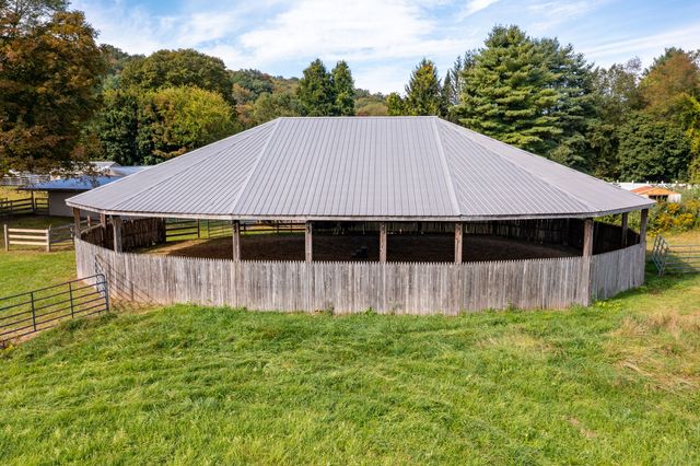41 Oakwood Lane, Columbia, CT 06237