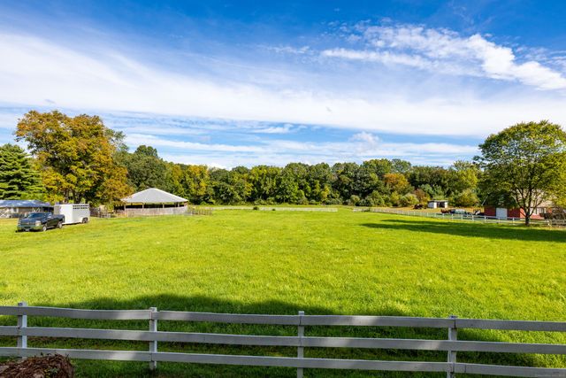 41 Oakwood Lane, Columbia, CT 06237
