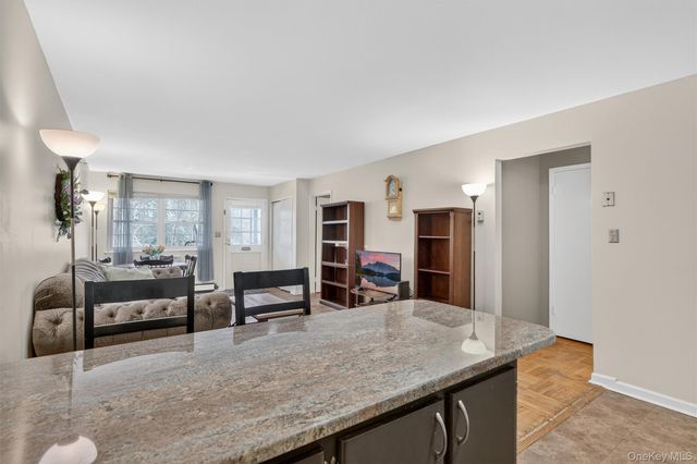 1840 Crompond Road 1A4, Peekskill, NY 10566