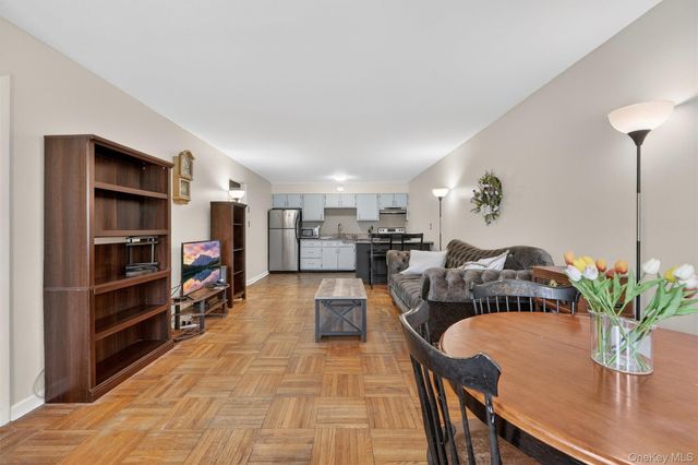 1840 Crompond Road 1A4, Peekskill, NY 10566