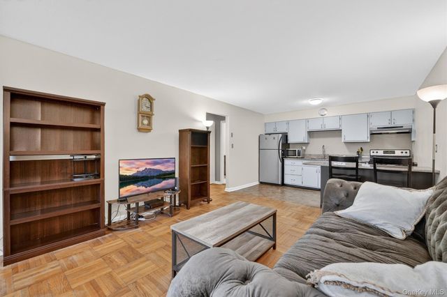 1840 Crompond Road 1A4, Peekskill, NY 10566