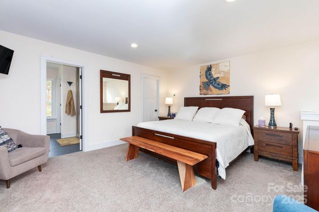 105 White Bridge Road, Weaverville, NC 28787